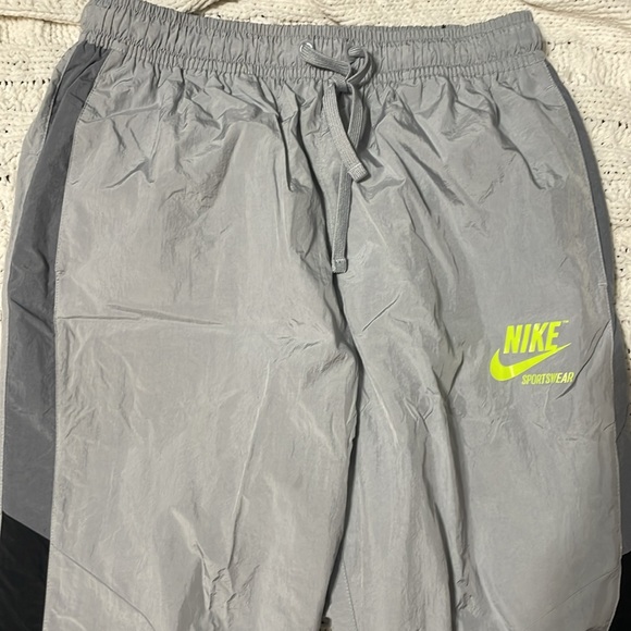 Nike Men's Archive Track Jogger Pants Grey - Picture 3 of 7